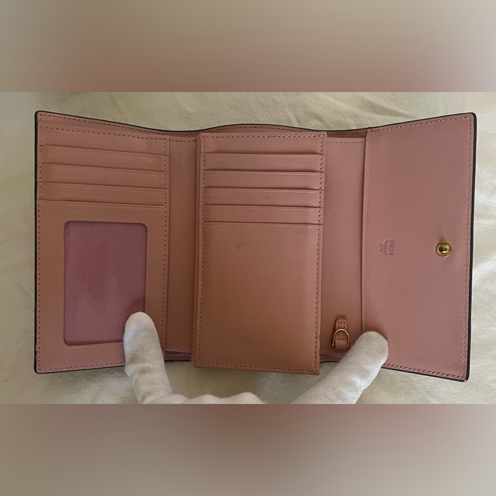 MCM Authentic Blue-Grey Leather Wallet with Pink Interior and Gold Emblem - Picture 6 of 16